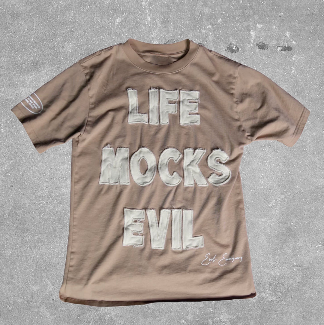 Life Mocks Evil Print Short Sleeve T-Shirt