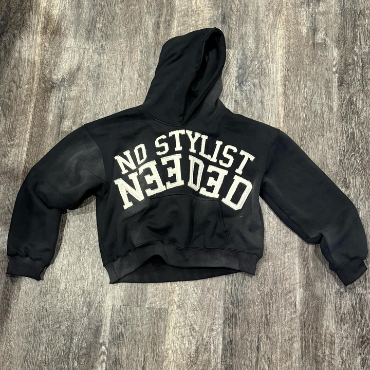 Statement patch loose hoodie