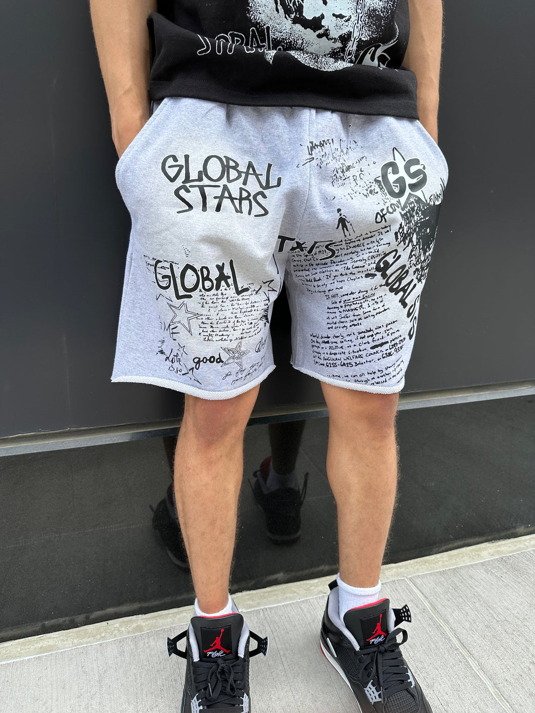 Graffiti print casual shorts